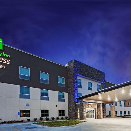 Holiday Inn Express & Suites - Coffeyville By Ihg Exterior photo
