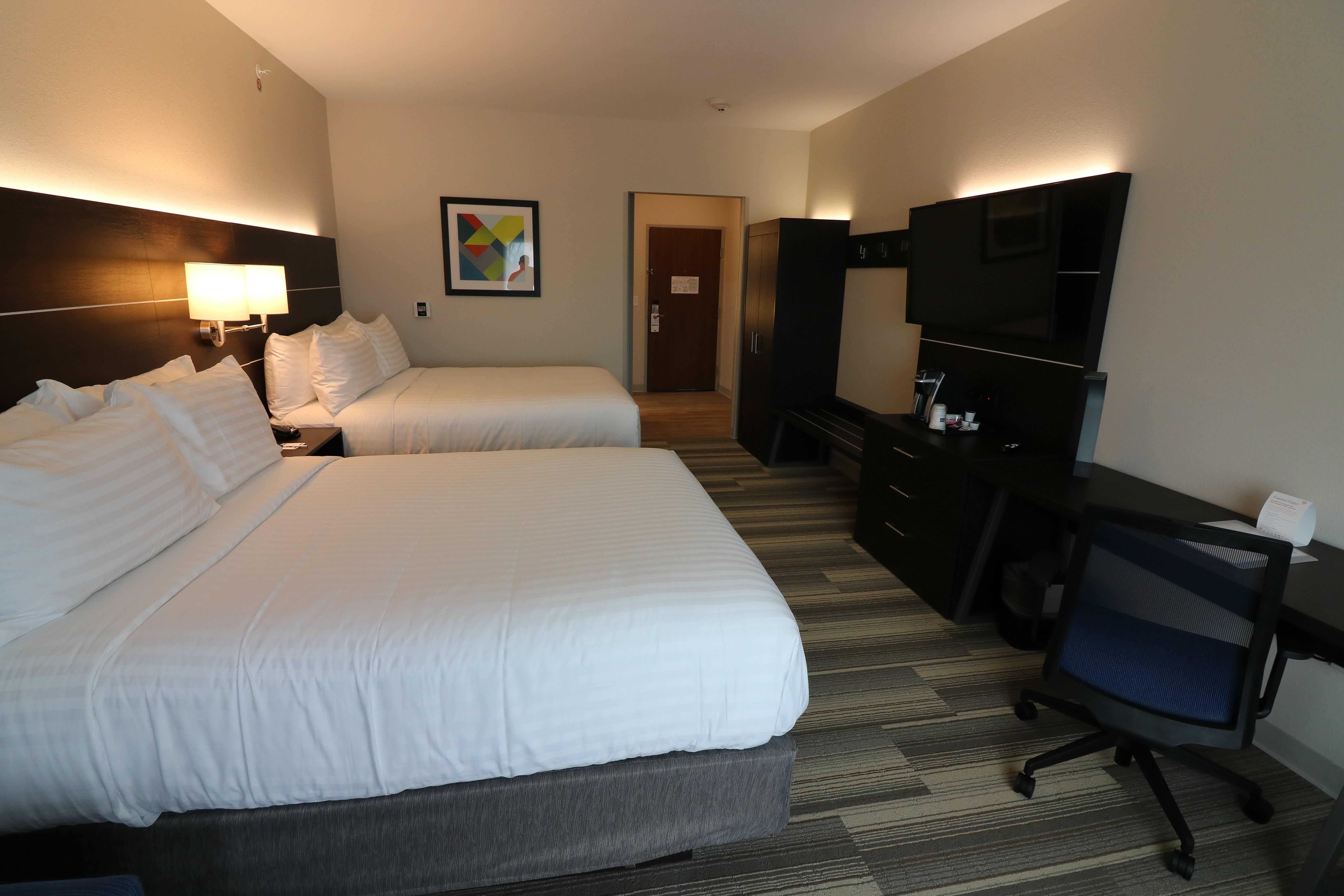 Holiday Inn Express & Suites - Coffeyville By Ihg Exterior photo